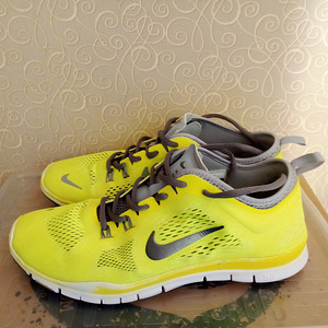 Кроссовки Nike женские 41р. (3 фото из 4)