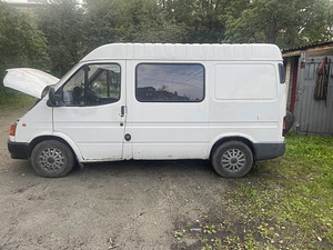 Ford Transit 2000 (1 фото из 6)