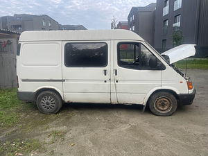 Ford Transit 2000 (3 фото из 6)