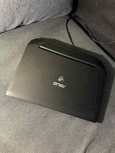 Asus Rog G750JM (7 фото из 7)