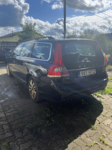 Volvo V70 2016 г. (2 фото из 9)