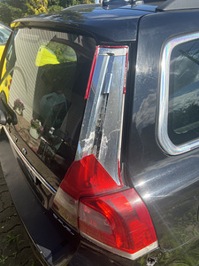 Volvo V70 2016 г. (7 фото из 9)