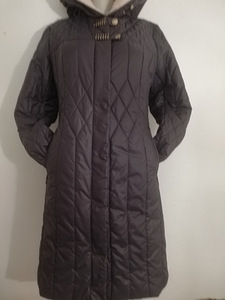 Uus semihooajaline mantel, kapuutsiga, N EUR42 (1 foto / 1)