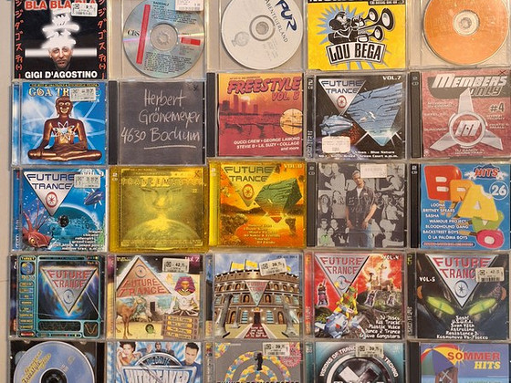 90- ndate tantsu-ja popmuusika, 35 albumit