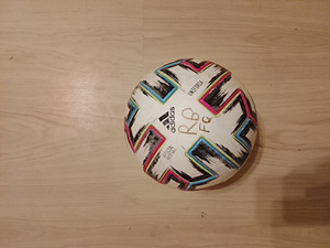 Adidas EURO 2020 Uniforia Pro мяч (1 фото из 2)
