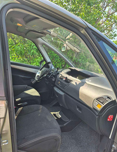 Citroen C4 Picasso (5 фото из 9)