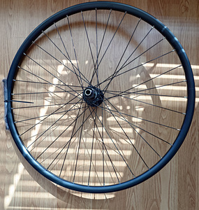 28" topeltseinaga ratta veljed,esidünamo Shimano XT DH-UR705 (6 foto / 10)