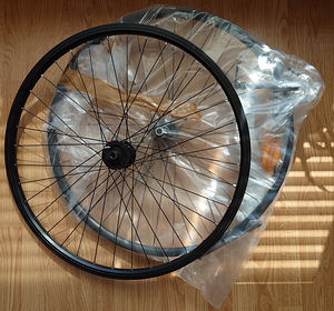 28" topeltseinaga ratta veljed,esidünamo Shimano XT DH-UR705 (10 foto / 10)