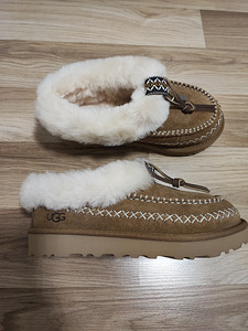UGG (3 foto / 3)