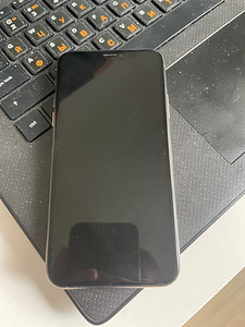 iPhone Xs айфон Xs (1 фото из 10)