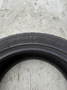 245/45R19 Yokohama (6 фото из 8)