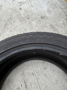 245/45R19 Yokohama (7 фото из 8)