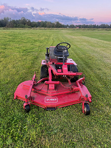 Газонокосилка - трактор Toro Groundsmaster 72 дюйма, 185 см (2 фото из 5)