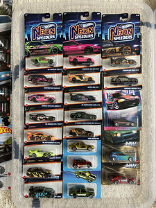 Коллекция Hot Wheels >200 машин (все основные модели) (8 фото из 10)