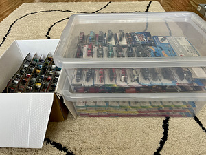 Коллекция Hot Wheels >200 машин (все основные модели) (10 фото из 10)