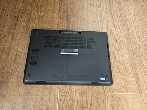 Dell Latitude E5470 I5 6440HQ, 8, 256, FHD. Win11 (3 фото из 3)