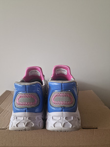 Кроссовки Skechers р.35 (3 фото из 3)