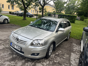 Toyota Avensis rent Kopli (2 foto / 4)