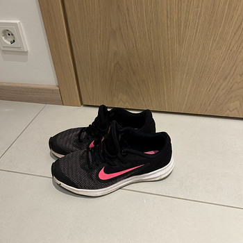 Кроссовки Nike
