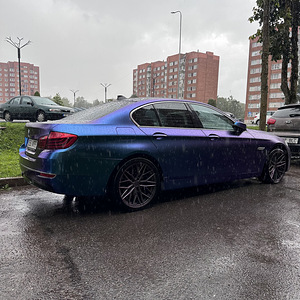 BMW 530D Luxury (5 foto / 12)