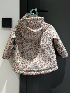 Детская куртка Zara на дождливую погоду (2 фото из 3)