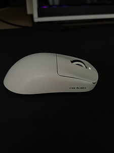 Продам игровую мышь VXE R1 SE+ (2 фото из 3)