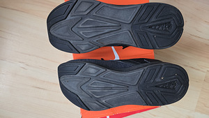 Puma tossud (4 foto / 5)