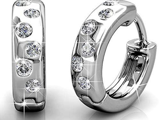 Uued hõbekõrvarõngad Swarovski kristallidega karbis