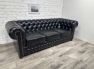 Диван Chesterfield (1 фото из 1)