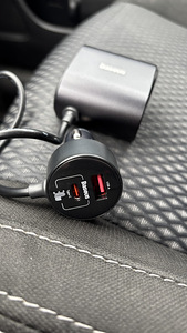 Автомобильное зарядное устройство USB-A/C с удлинителем для (1 фото из 2)