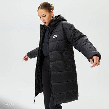 Nike, M