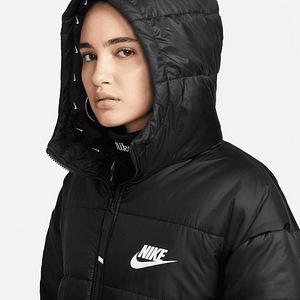 Nike, M (4 фото из 5)