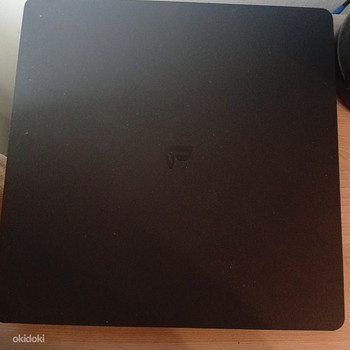 Playstation 4 slim