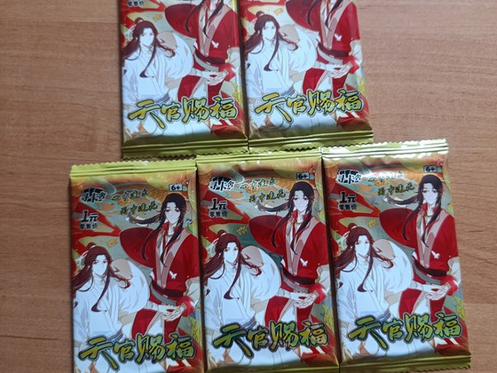 Anime Genshin kaardid pakis