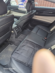 Auto BMW740 (4 foto / 4)