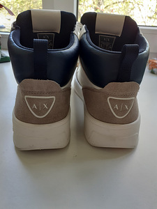 ARMANI EXCHANGE (2 фото из 5)