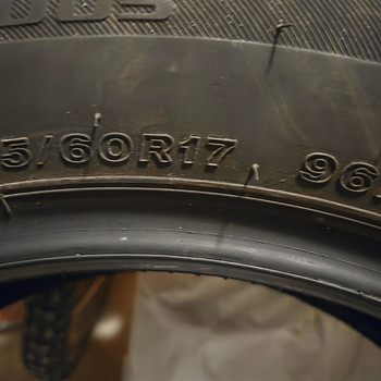 Uued suverehvid TURANZA TOO5 215*60 R17 96 H