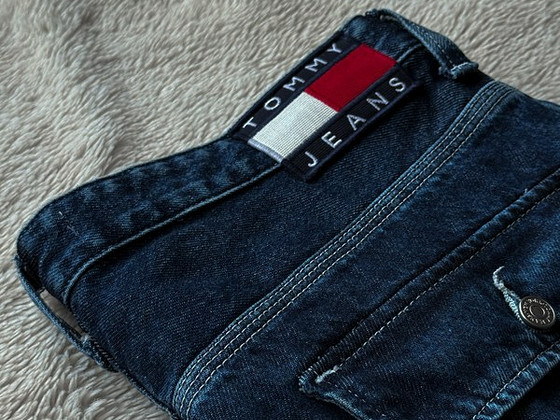 Tommy Jeans „Skater Jean Loose“ meeste teksad