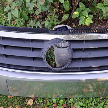 VW Touran 2007 grill