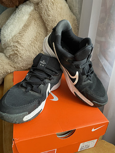 Кроссовки Nike 34 (1 фото из 4)