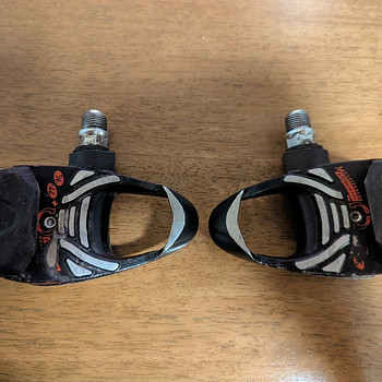 Road clipless pedals Look PP396 Delta