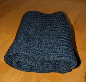 Woolen scarf 190x35cm, not used (1 foto / 1)