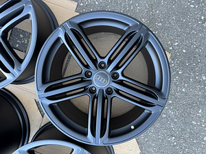 21" оригинальные диски Audi Peeler 5x130 (подходят для Q7 и (4 фото из 10)
