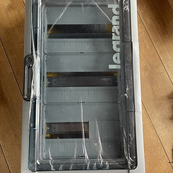 Uus Legrand PLEXO Moodulkilp Elektrikilp 3x12M pinnapealne