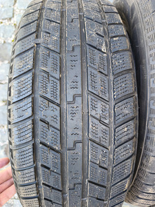 Зимняя шина Road RXFROST 205/60/16 5-6 мм (2 фото из 5)