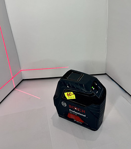 Bosch GGL 2-10 laser (1 foto / 2)