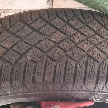 Continental Vikingcontact7. 225/60R18, 6mm