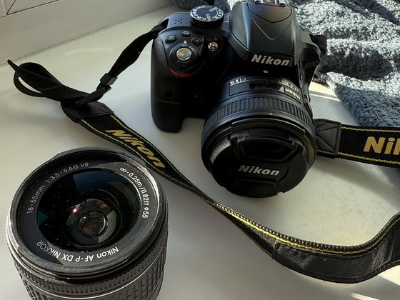 Nikon d3300 AF-P 18-55 VR Kit + Nikon AF-S Nikkor 50mm f/1.8