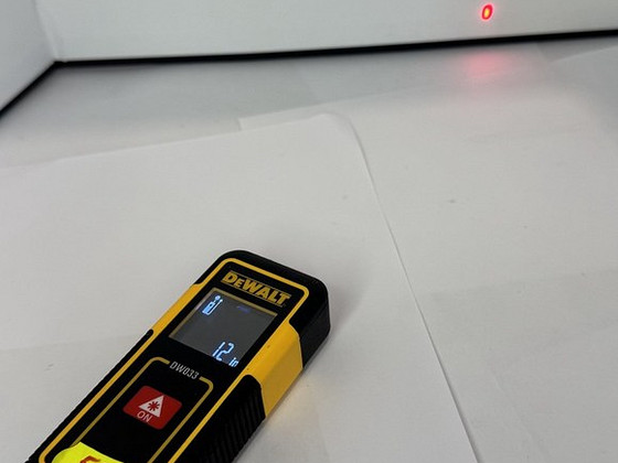 Лазерный дальномер Dewalt DW 033