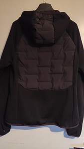 H&M женская спортивная куртка (3 фото из 3)